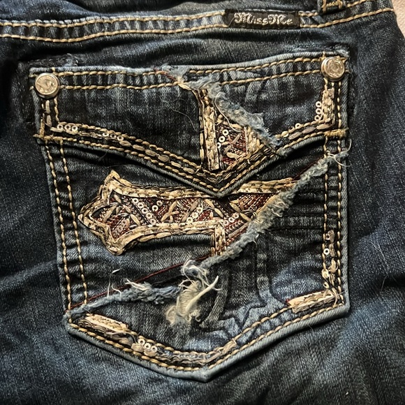 Miss Me Jeans - Picture 4 of 8